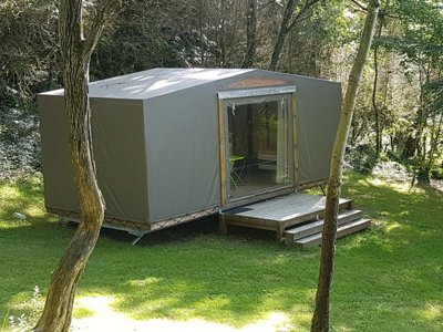 Cliquez pour découvrir toutes les photos de l'HÉBERGEMENT ! bungalow toilé - Le Rey photo 7