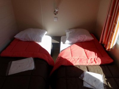 Cliquez pour découvrir toutes les photos de l'HÉBERGEMENT ! mobil-home - Paradis Ombre Des Tilleuls photo 3