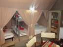 Cliquez pour découvrir toutes les photos de l'HÉBERGEMENT ! tente en toile et bois - camping Paradis Ombre Des Tilleuls photo 3