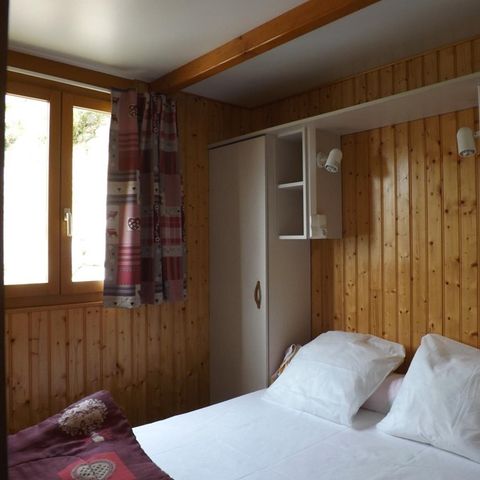 Cliquez pour découvrir toutes les photos de l'HÉBERGEMENT ! chalet - Plein Soleil photo 3