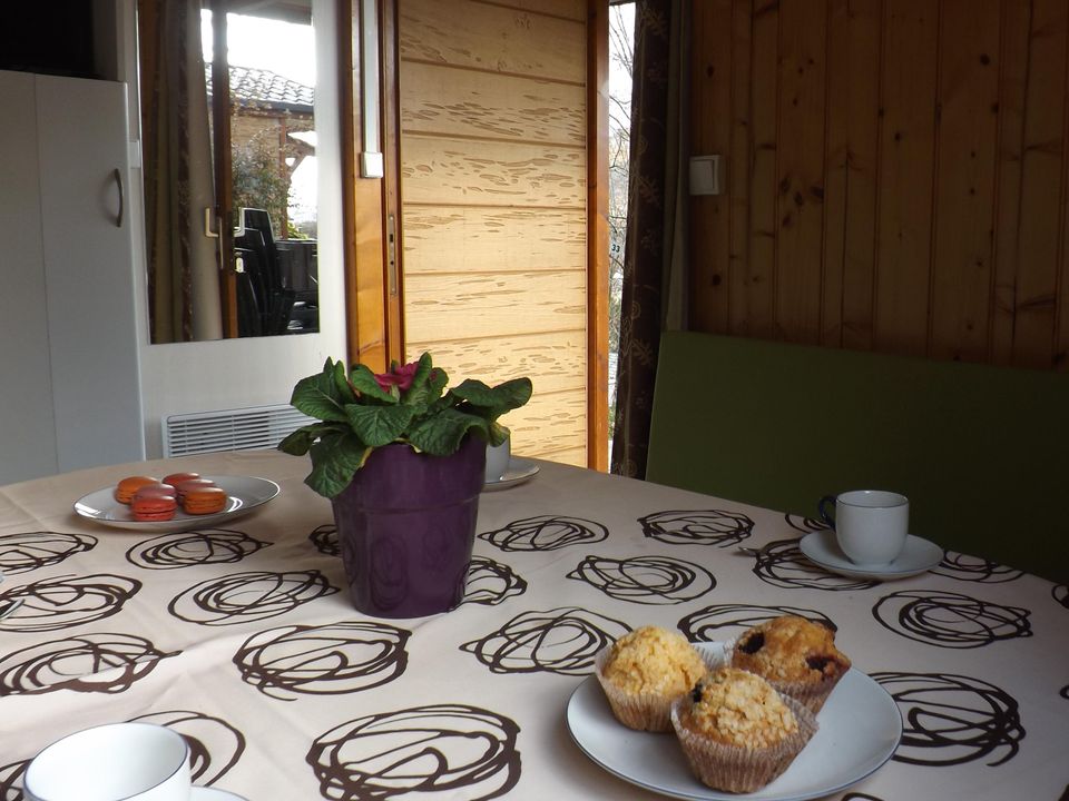 Cliquez pour découvrir toutes les photos de l'HÉBERGEMENT ! chalet - Plein Soleil photo 3