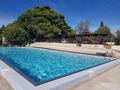 Camping Pas Cher vous présente avec son site Officiel campingpascher.fr, le Établissement La Commanderie, situé sur la commune de Rustiques dans le département Aude (Languedoc-roussillon) en France. L'établissement La Commanderie vous propose un hébergement de type mobilhome de 29 m². L'établissement vous propose 3 autres types d'hébergements. Découvrez tous nos séjours à petits prix dans la commune et aux alentours de Rustiques du département : Aude (Languedoc-roussillon).... En savoir plus : cliquez-ICI.