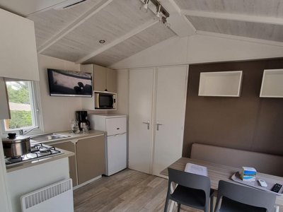 Cliquez pour découvrir toutes les photos de l'HÉBERGEMENT ! mobil-home - De Ceyreste photo 5