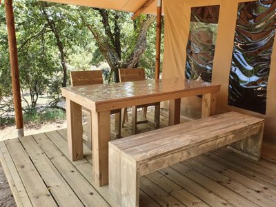 Cliquez pour découvrir toutes les photos de l'HÉBERGEMENT ! tente en toile et bois - Charlemagne photo 3