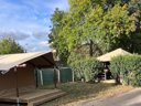 Cliquez pour découvrir toutes les photos de l'HÉBERGEMENT ! bungalow toilé - camping De Montolieu photo 3