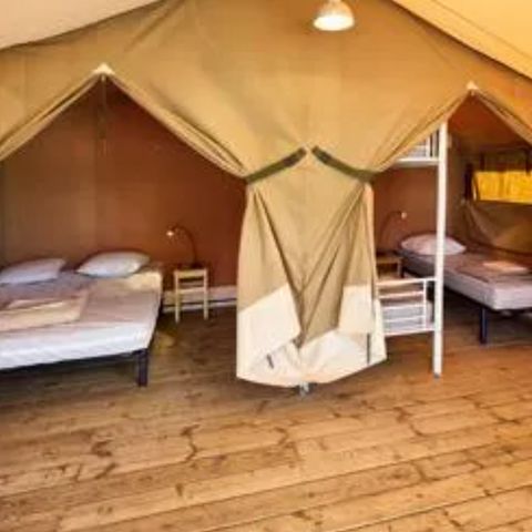 Cliquez pour découvrir toutes les photos de l'HÉBERGEMENT ! bungalow toilé - Flower De La Corniche photo 2