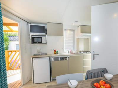 Cliquez pour découvrir toutes les photos de l'HÉBERGEMENT ! mobil-home - Flower De La Corniche photo 2