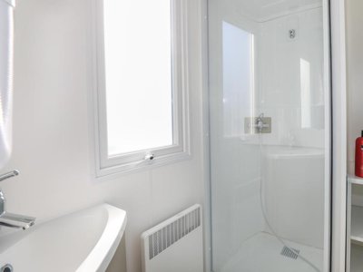 Cliquez pour découvrir toutes les photos de l'HÉBERGEMENT ! mobil-home - Flower De La Corniche photo 5