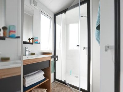 Cliquez pour découvrir toutes les photos de l'HÉBERGEMENT ! mobil-home - Flower De La Corniche photo 3