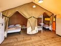 Cliquez pour découvrir toutes les photos de l'HÉBERGEMENT ! bungalow toilé - camping Flower De La Corniche photo 3
