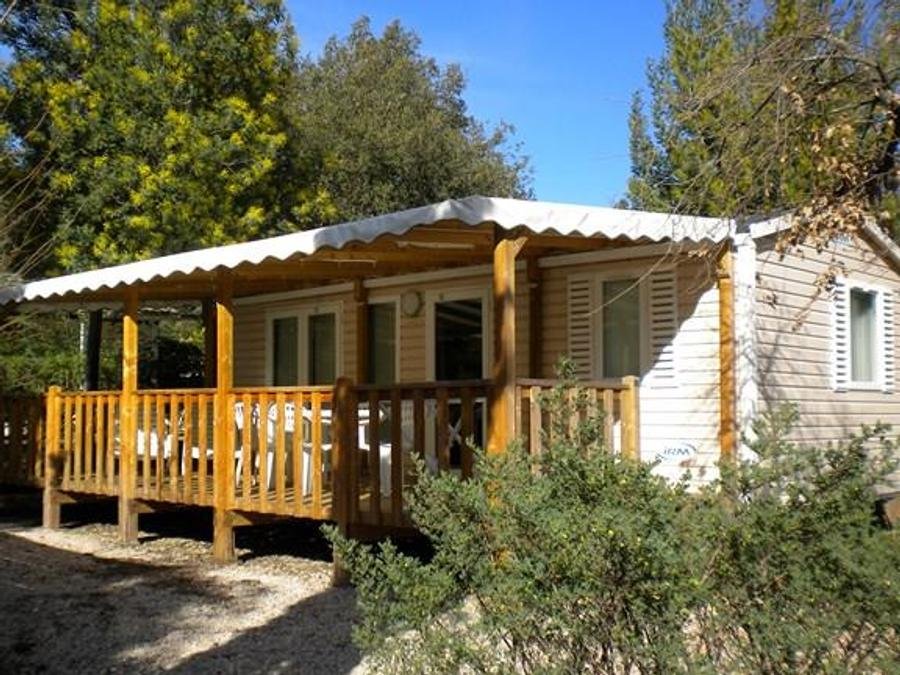 Camping Pas Cher vous présente avec son site Officiel campingpascher.fr, le Camping Domaine De La Bergerie classé 5 étoiles, situé sur la commune de Roquebrune Sur Argens dans le département Var (Provence Alpes Côte D'azur) en France. Le camping Domaine De La Bergerie vous propose un hébergement de type mobil-home de 26 m² pour 4 personnes avec climatisation. L'établissement vous propose 6 autres types d'hébergements. Découvrez tous nos séjours à petits prix dans la commune et aux alentours de Roquebrune Sur Argens du département : Var (Provence Alpes Côte D'azur). Les Avis clients pour le Camping Domaine De La Bergerie sont excellents avec une note moyenne de 8 sur 10. LacMer, Lagon, Parc aquatique, Piscine couverte, Piscine extérieure, Animations familiales, Club ados, Club enfants, Aire de jeux enfants, Canoë-kayak, Centre équestre, Court de padel en extérieur, Court de tennis, Golf, Jet-ski, Parcours sportif, Ping-pong, Plongée, Pétanque, Randonnée, Salle de fitness, Skatepark, Terrain de basketball, Terrain de beach-volley, Terrain de football, Terrain multisports, Tir à l’arc, Trampoline, Boulangerie, Plats à emporter, Restaurant, Snack/Bar, Station-service, Supermarché, Épicerie,... En savoir plus : cliquez-ICI.
