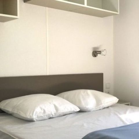 Cliquez pour découvrir toutes les photos de l'HÉBERGEMENT ! mobil-home - Les Lauriers Roses photo 2