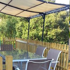 Camping Pas Cher vous présente avec son site Officiel campingpascher.fr, le Camping Les Lauriers Roses classé 4 étoiles, situé sur la commune de Fréjus dans le département Var (Provence Alpes Côte D'azur) en France. Le camping Les Lauriers Roses, vous présente un hébergement de type mobil-home de 25 m² pour 4 personnes avec climatisation. Le camping Les Lauriers Roses vous propose du sam. 27 juin au sam. 04 juillet 2026 pour 7 nuits à 640€. Cette location propose 2 dates différentes pour réserver votre séjour. Découvrez également les 9 autres gammes d'hébergements du camping. Les Avis clients pour le Camping Les Lauriers Roses sont excellents avec une note moyenne de 8 sur 10. MerRivièreÉtang, Piscine chauffée, Piscine extérieure, Aire de jeux enfants, Baby-foot, Canoë-kayak, Centre équestre, Court de tennis, Golf, Parcours sportif, Ping-pong, Piscine, Plongée, Pétanque, Randonnée, Terrain de volley-ball, Terrain multisports, Voile, Bar, Boulangerie, Restaurant, Supermarché, Épicerie,... En savoir plus : cliquez-ICI.