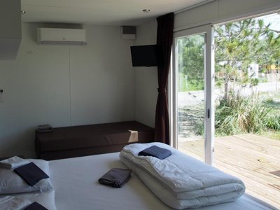 Cliquez pour découvrir toutes les photos de l'HÉBERGEMENT ! mobil-home - Les Bois Flottés photo 4