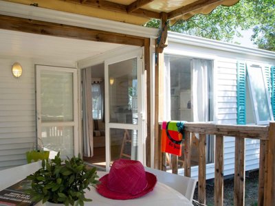 Cliquez pour découvrir toutes les photos de l'HÉBERGEMENT ! mobil-home - Domaine De La Cigaliere photo 3