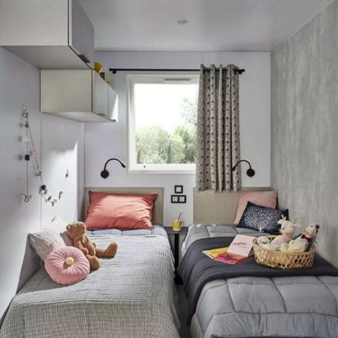 Cliquez pour découvrir toutes les photos de l'HÉBERGEMENT ! mobil-home - Yelloh! Village Domaine Berrua photo 4