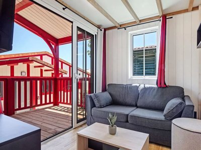 Cliquez pour découvrir toutes les photos de l'HÉBERGEMENT ! chalet - Yelloh! Village Domaine Berrua photo 13