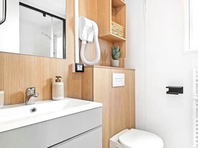 Cliquez pour découvrir toutes les photos de l'HÉBERGEMENT ! mobil-home - Yelloh! Village Domaine Berrua photo 10