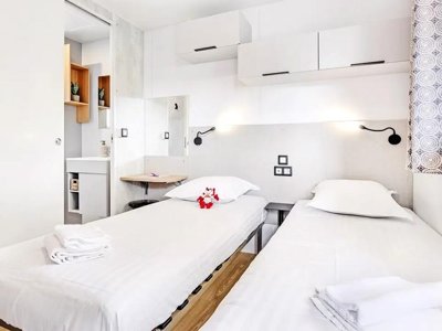Cliquez pour découvrir toutes les photos de l'HÉBERGEMENT ! mobil-home - Yelloh! Village Domaine Berrua photo 5