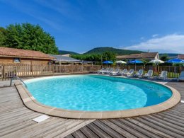 Camping Pas Cher vous présente avec son site Officiel campingpascher.fr, le Camping Flower Saint-Martin classé 3 étoiles, situé sur la commune de Soreze dans le département Tarn (Midi Pyrénées) en France. Le camping Flower Saint-Martin vous propose un hébergement de type caravane de 21 m² pour 1 personne avec climatisation (télévision). L'établissement vous propose 8 autres types d'hébergements. Découvrez tous nos séjours à petits prix dans la commune et aux alentours de Soreze du département : Tarn (Midi Pyrénées). Les Avis clients pour le Camping Flower Saint-Martin sont excellents avec une note moyenne de 9 sur 10. Piscine chauffée, Piscine extérieure, Animation enfants, Animations familiales, Aire de jeux enfants, Baby-foot, Canoë-kayak, Centre équestre, Court de tennis, Paddle, Ping-pong, Pédalo, Pétanque, Randonnée, Sports nautiques, Structure gonflable enfants, Terrain multisports, Trampoline, Bar, Dépôt de pain, Snack/Bar, Épicerie,... En savoir plus : cliquez-ICI.