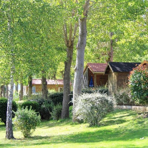 Cliquez pour découvrir toutes les photos de l'ÉTABLISSEMENT ! établissement L'Orée Du Bois By Noricamp photo 2