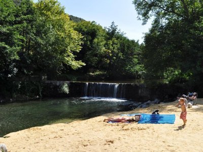 Cliquez pour découvrir toutes les photos de l'ÉTABLISSEMENT ! camping Les Cerisiers Du Jaur photo 3