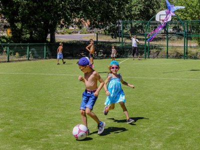 Cliquez pour découvrir toutes les photos de l'ÉTABLISSEMENT ! camping Le Relais De La Bresque photo 10