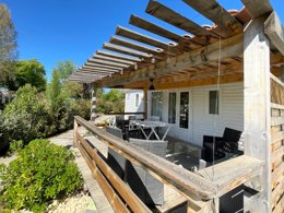 Camping Pas Cher vous présente avec son site Officiel campingpascher.fr, le Camping Les Floralies classé 3 étoiles, situé sur la commune de Montauroux dans le département Var (Provence-alpes-côte D'azur) en France. Le camping Les Floralies vous propose un hébergement de type mobil-home de 31 m² avec climatisation. L'établissement vous propose 12 autres types d'hébergements. Découvrez tous nos séjours à petits prix dans la commune et aux alentours de Montauroux du département : Var (Provence-alpes-côte D'azur). Les Avis clients pour le Camping Les Floralies sont excellents avec une note moyenne de 8 sur 10. Piscine chauffée, Piscine extérieure, Animations familiales, Aire de jeux enfants, Baby-foot, Court de tennis, Ping-pong, Plongée, Pétanque, Boulangerie, Bureau de tabac, Dépôt de pain, Plats à emporter, Snack/Bar, Station-service,... En savoir plus : cliquez-ICI.