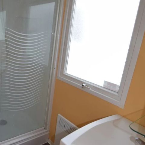 Cliquez pour découvrir toutes les photos de l'HÉBERGEMENT ! mobilhome - Des Sources Chaudes photo 5