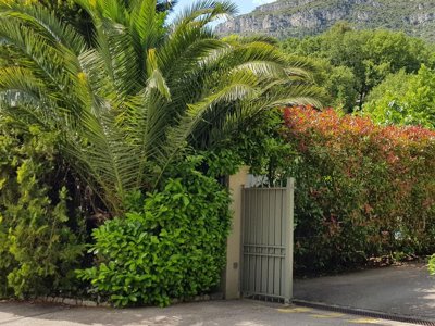 Cliquez pour découvrir toutes les photos de l'ÉTABLISSEMENT ! établissement Les Cent Chênes photo 11
