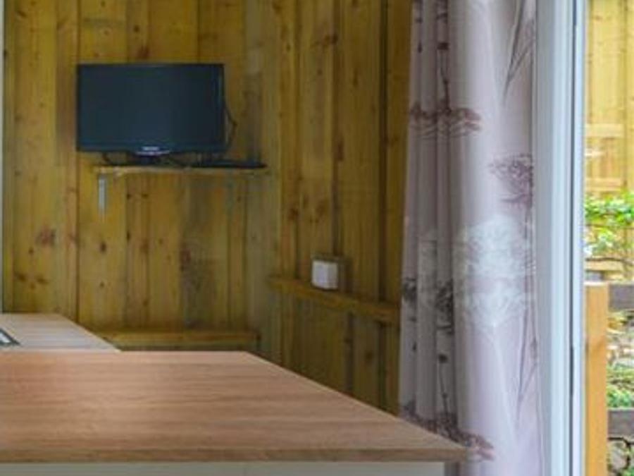 Cliquez pour découvrir toutes les photos de l'HÉBERGEMENT ! chalet - Les Cent Chênes photo 3