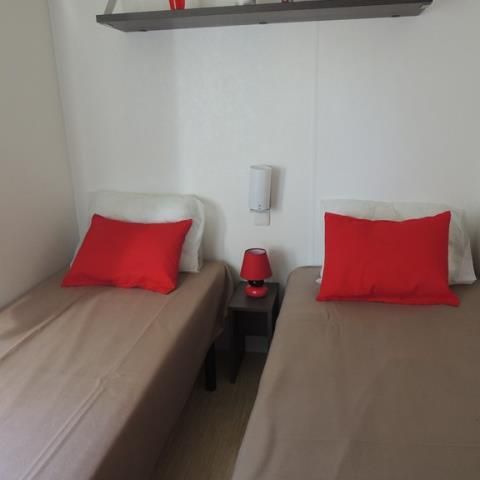 Cliquez pour découvrir toutes les photos de l'HÉBERGEMENT ! mobilhome - Le De Gajan photo 4