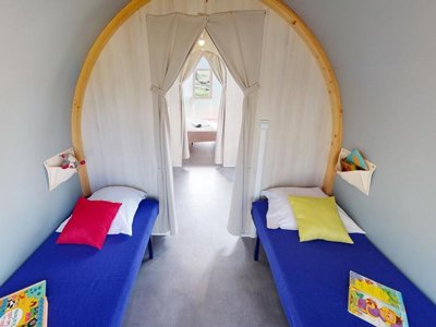 Cliquez pour découvrir toutes les photos de l'HÉBERGEMENT ! hébergement insolite - De L'Aigle photo 2