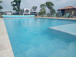 Camping Pas Cher vous présente avec son site Officiel campingpascher.fr, le Camping Les Lavandes Valensole classé 2 étoiles, situé sur la commune de Valensole dans le département Alpes-de-haute-provence (Provence-alpes-côte D'azur) en France. Le camping Les Lavandes Valensole vous propose un hébergement de type mobil-home de 33 m² pour 4 personnes avec climatisation (télévision). L'établissement vous propose 2 autres types d'hébergements. Découvrez tous nos séjours à petits prix dans la commune et aux alentours de Valensole du département : Alpes-de-haute-provence (Provence-alpes-côte D'azur). Les Avis clients pour le Camping Les Lavandes Valensole sont excellents avec une note moyenne de 9 sur 10. Piscine chauffée, Piscine extérieure, Animations familiales, Aire de jeux enfants, Canyoning, Cyclisme, Escalade, Pétanque, Rafting, Randonnée, Bar, Dépôt de pain, Restaurant, Supermarché, Épicerie,... En savoir plus : cliquez-ICI.