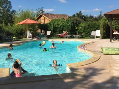 camping Les Chalets De Fiolles photo 4