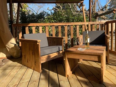 Cliquez pour découvrir toutes les photos de l'HÉBERGEMENT ! tente en toile et bois - Lodges & Nature photo 6