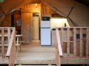Cliquez pour découvrir toutes les photos de l'HÉBERGEMENT ! tente en toile et bois - camping Lodges & Nature photo 4
