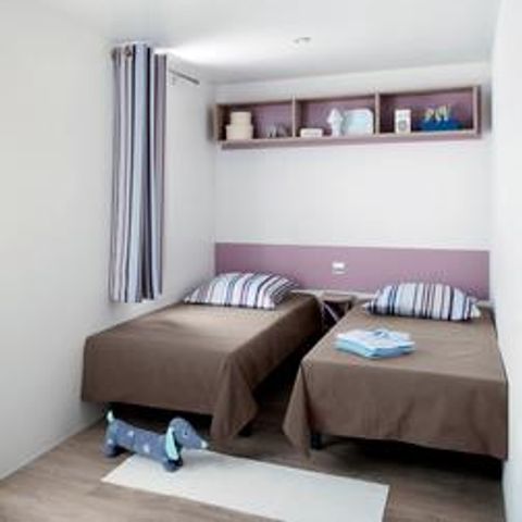 Cliquez pour découvrir toutes les photos de l'HÉBERGEMENT ! mobilhome - La Salendrinque photo 3