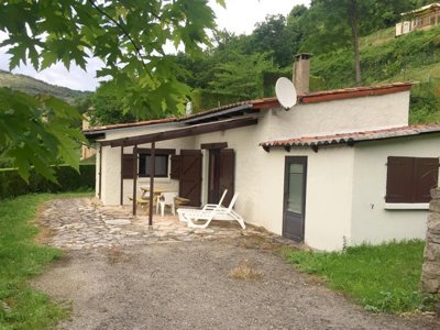 Cliquez pour découvrir toutes les photos de l'HÉBERGEMENT ! chalet - De La Cascade photo 1