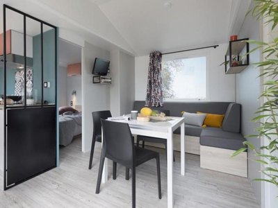 Cliquez pour découvrir toutes les photos de l'HÉBERGEMENT ! mobil-home - De La Cascade photo 2