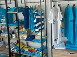 Camping Pas Cher vous présente avec son site Officiel campingpascher.fr, le Camping Paradis Du Viaduc classé 4 étoiles, situé sur la commune de Millau dans le département Aveyron (Midi Pyrénées) en France. Le camping Paradis Du Viaduc vous propose un hébergement de type mobil-home de 37 m² pour 8 personnes avec climatisation. L'établissement vous propose 8 autres types d'hébergements. Découvrez tous nos séjours à petits prix dans la commune et aux alentours de Millau du département : Aveyron (Midi Pyrénées). Les Avis clients pour le Camping Paradis Du Viaduc sont excellents avec une note moyenne de 8 sur 10. Rivière, Piscine chauffée, Piscine extérieure, Animation enfants, Animations familiales, Aire de jeux enfants, Ping-pong, Pétanque, Salle de jeux vidéo, Terrain multisports, Bar, Dépôt de pain, Plats à emporter, Restaurant, Snack/Bar, Épicerie,... En savoir plus : cliquez-ICI.