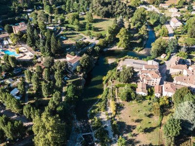 Cliquez pour découvrir toutes les photos de l'ÉTABLISSEMENT ! établissement Du Château De L'Hom photo 16