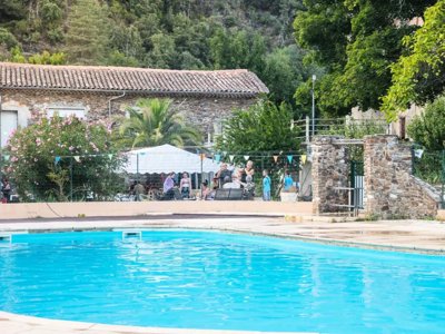 Cliquez pour découvrir toutes les photos de l'ÉTABLISSEMENT ! établissement Du Château De L'Hom photo 25