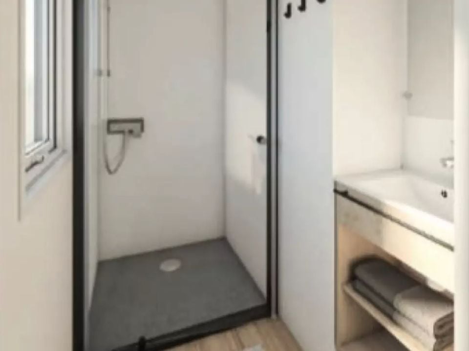 Cliquez pour découvrir toutes les photos de l'HÉBERGEMENT ! mobile_home - Du Château De L'Hom photo 4
