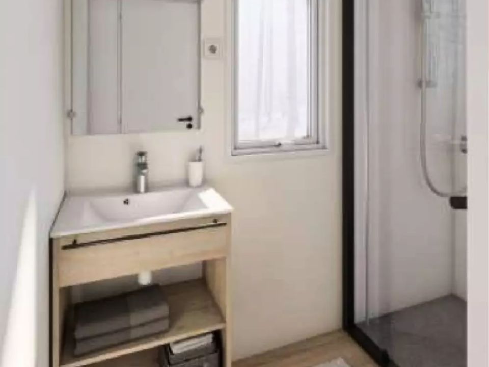 Cliquez pour découvrir toutes les photos de l'HÉBERGEMENT ! mobile_home - établissement Du Château De L'Hom photo 5