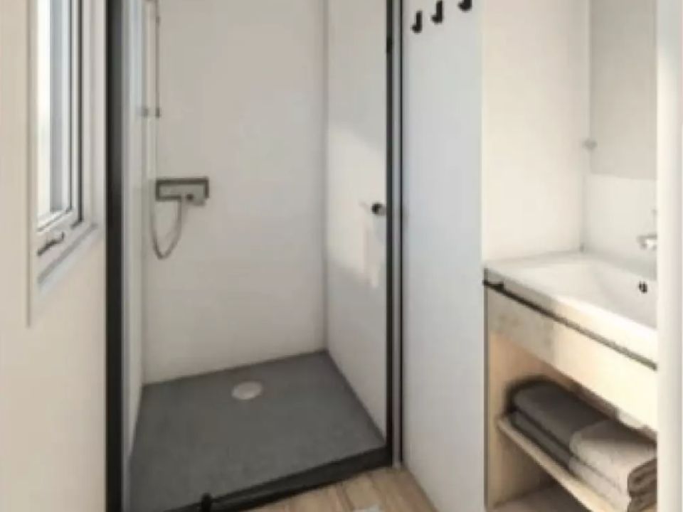 mobile_home - établissement Du Château De L'Hom photo 4