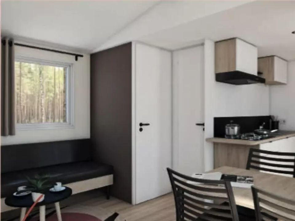 mobile_home - établissement Du Château De L'Hom photo 3