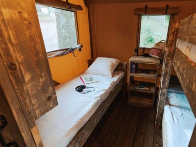 Cliquez pour découvrir toutes les photos de l'HÉBERGEMENT ! tente en toile et bois - Sunêlia La Clémentine photo 10