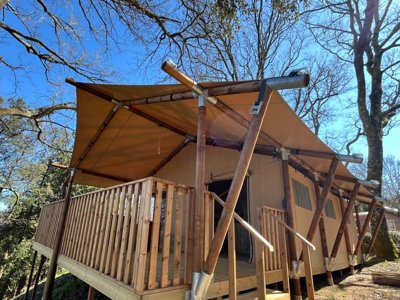 Cliquez pour découvrir toutes les photos de l'HÉBERGEMENT ! tente en toile et bois - Sunêlia La Clémentine photo 6