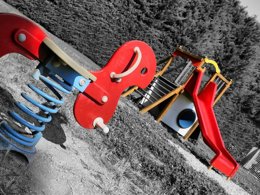 Camping Pas Cher vous présente avec son site Officiel campingpascher.fr, le Camping Des Favards classé 4 étoiles, situé sur la commune de Violes dans le département Vaucluse (Provence Alpes Côte D'azur) en France. Le camping Des Favards vous propose un hébergement de type mobil-home de 21 m². L'établissement vous propose 6 autres types d'hébergements. Découvrez tous nos séjours à petits prix dans la commune et aux alentours de Violes du département : Vaucluse (Provence Alpes Côte D'azur). Lac, Piscine extérieure, Aire de jeux enfants, Cyclisme, Parcours sportif, Pétanque, Randonnée, Bar, Dépôt de pain, Plats à emporter, Supermarché,... En savoir plus : cliquez-ICI.